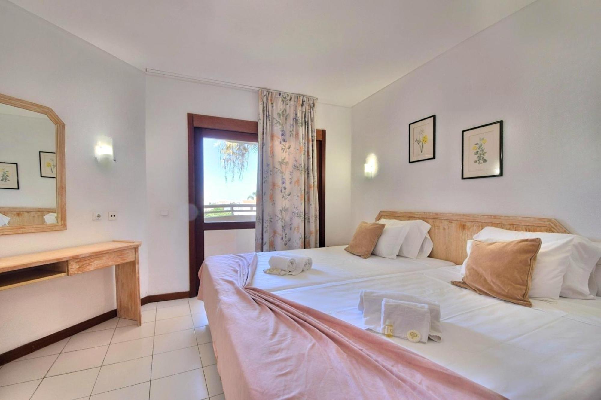 Aparthotel Bellavista Avenida By BeGuest Albufeira Exterior foto